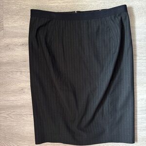 Tahari pinstripe pencil skirt